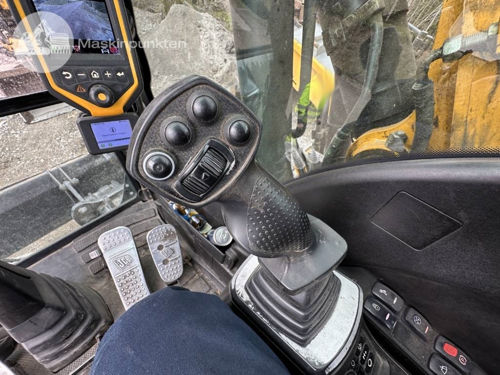 Escavatore gommato JCB JS 145 W: foto 18