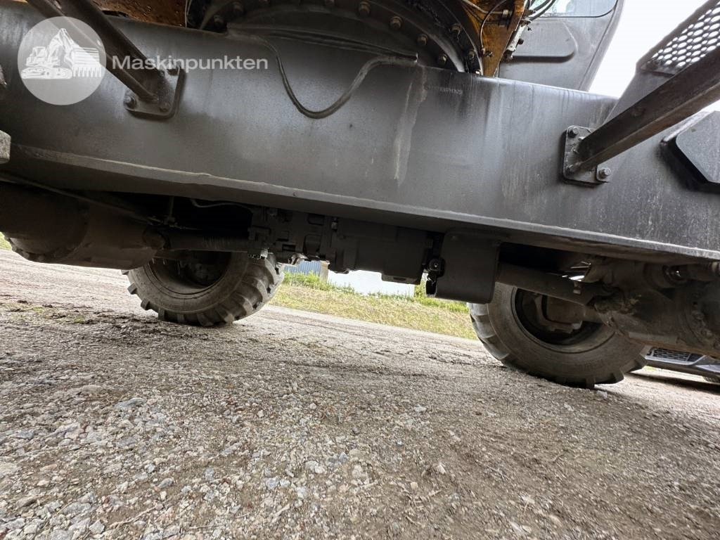 Escavatore gommato JCB JS 145 W: foto 44