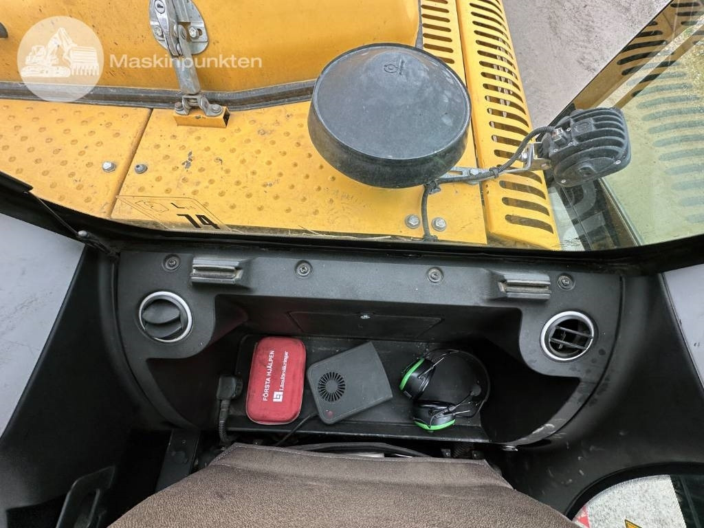 Escavatore gommato JCB JS 145 W: foto 29