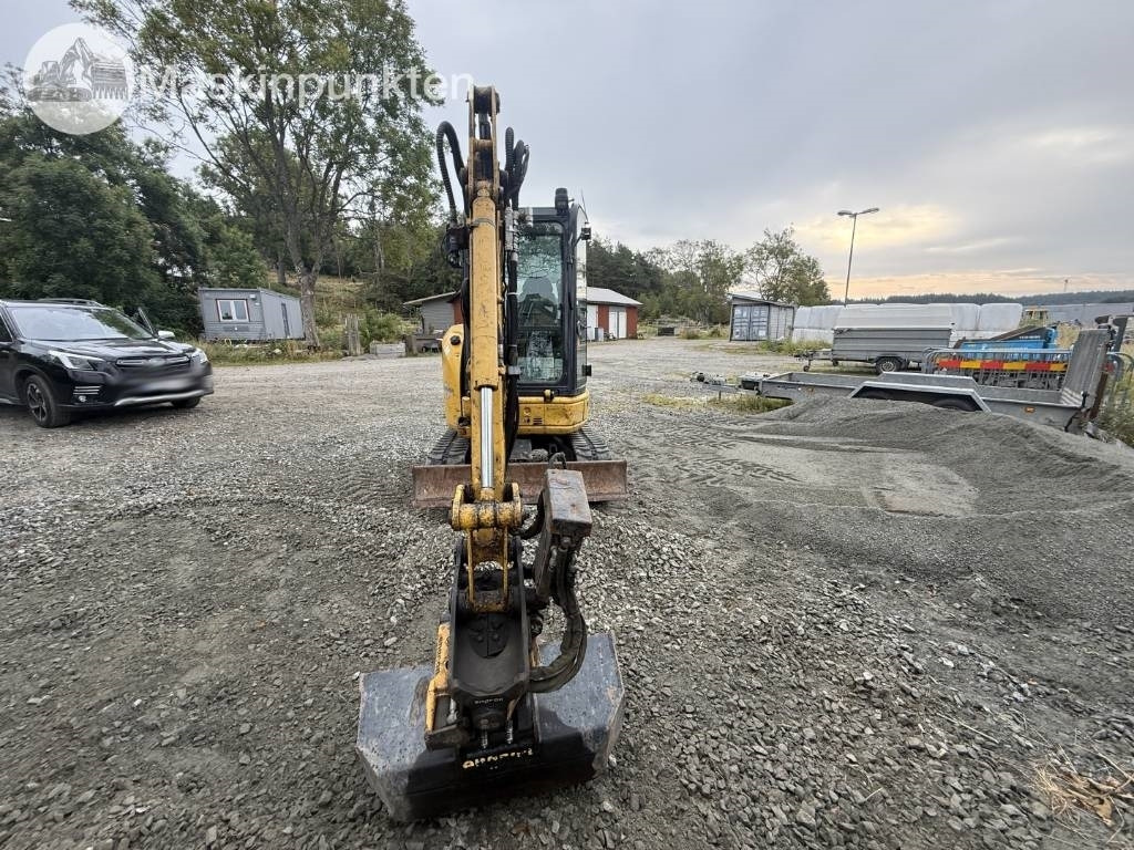 Komatsu PC 26 MR - Miniescavatore: foto 2 Komatsu PC 26 MR - Miniescavatore: foto 2
