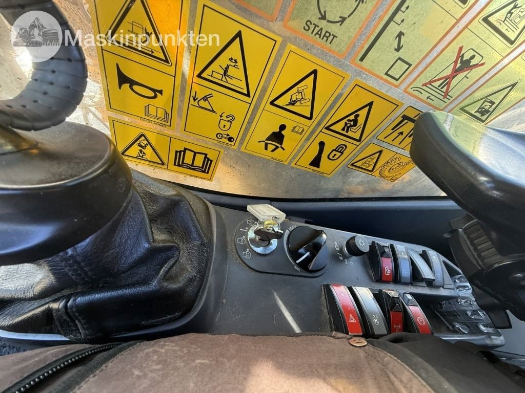 Leasing di Komatsu PW 160  Komatsu PW 160: foto 46