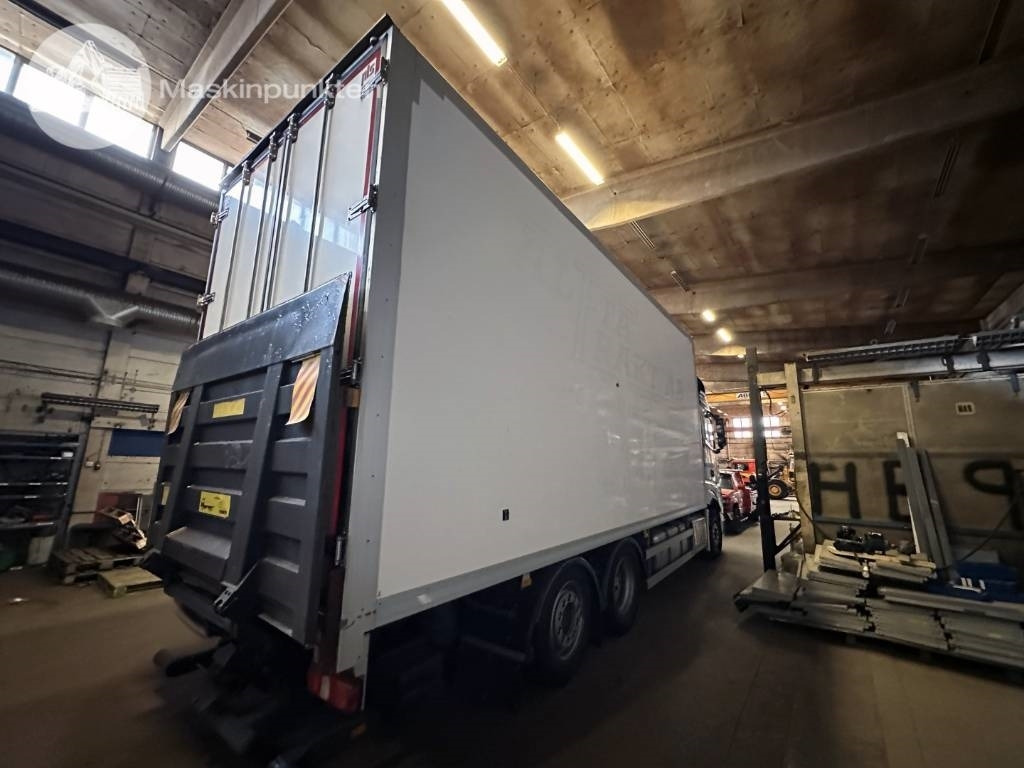 Mercedes-Benz Actros 2545 - Autocarro furgonato: foto 4 Mercedes-Benz Actros 2545 - Autocarro furgonato: foto 4