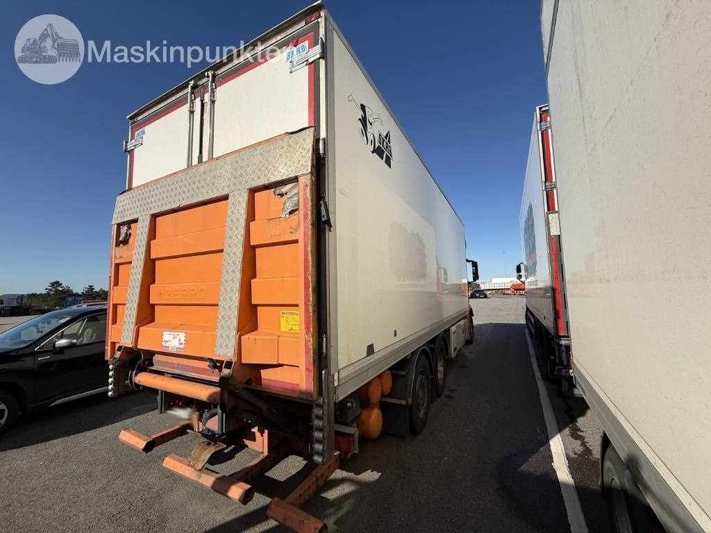 Mercedes-Benz Actros 2551 - Autocarro frigorifero: foto 4 Mercedes-Benz Actros 2551 - Autocarro frigorifero: foto 4