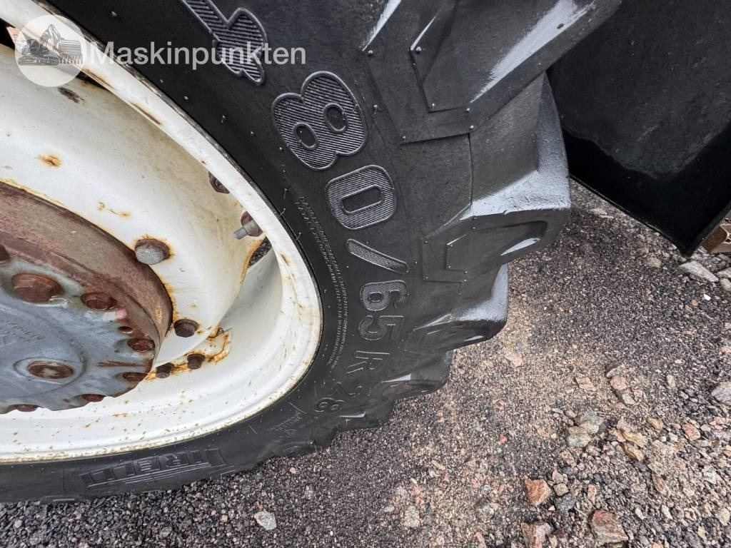 New Holland 8560  - Trattore: foto 3 New Holland 8560  - Trattore: foto 3