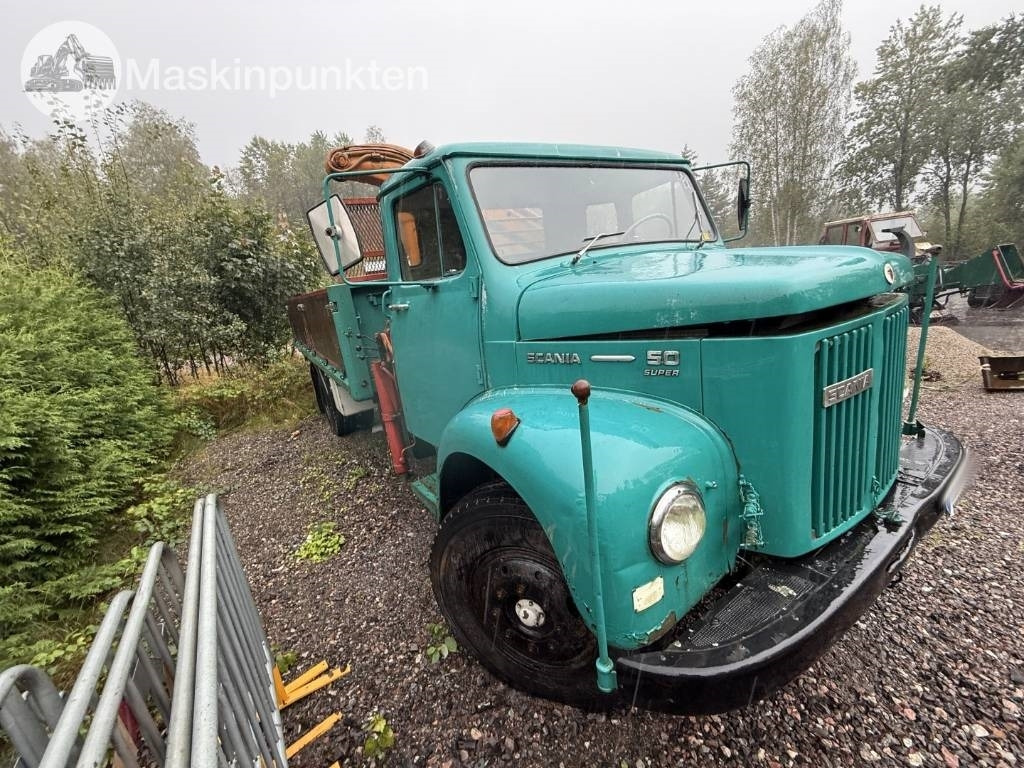 Scania L 50 - Camion con gru: foto 3 Scania L 50 - Camion con gru: foto 3