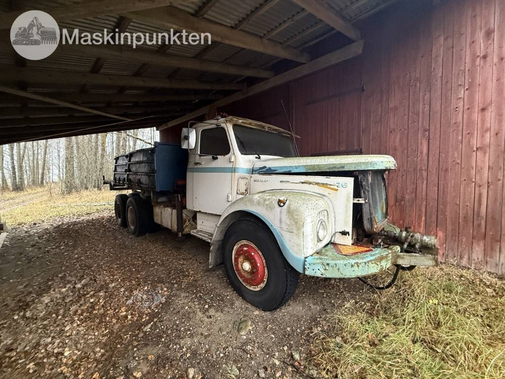 Scania LS 76 kranbil - Camion con gru: foto 1 Scania LS 76 kranbil - Camion con gru: foto 1