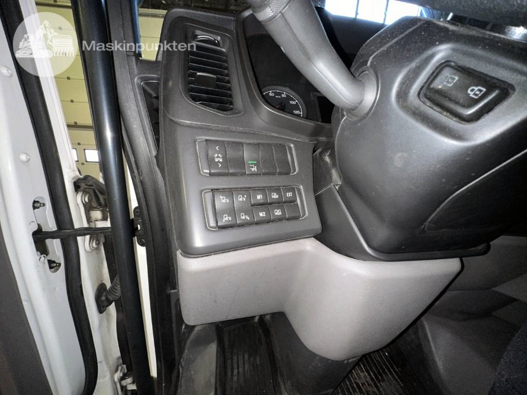 Leasing di Scania R 450  Scania R 450: foto 19