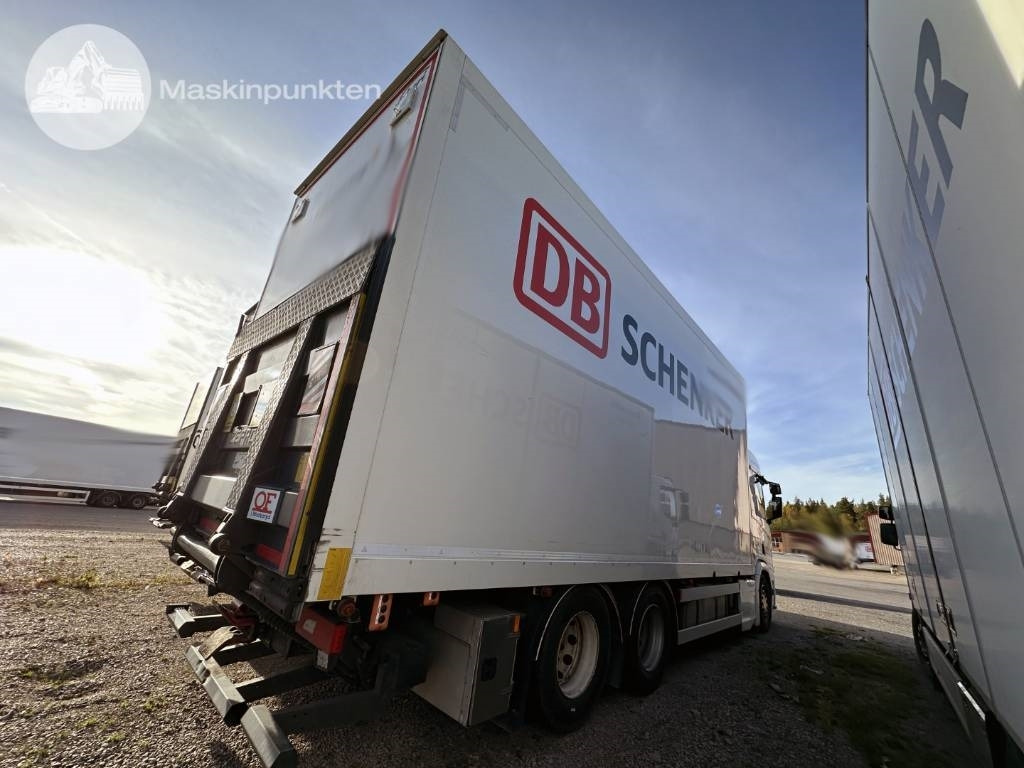 Scania R 580 - Autocarro furgonato: foto 5 Scania R 580 - Autocarro furgonato: foto 5