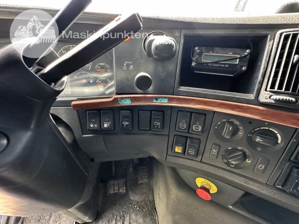 Trattore stradale Volvo FH 460: foto 22