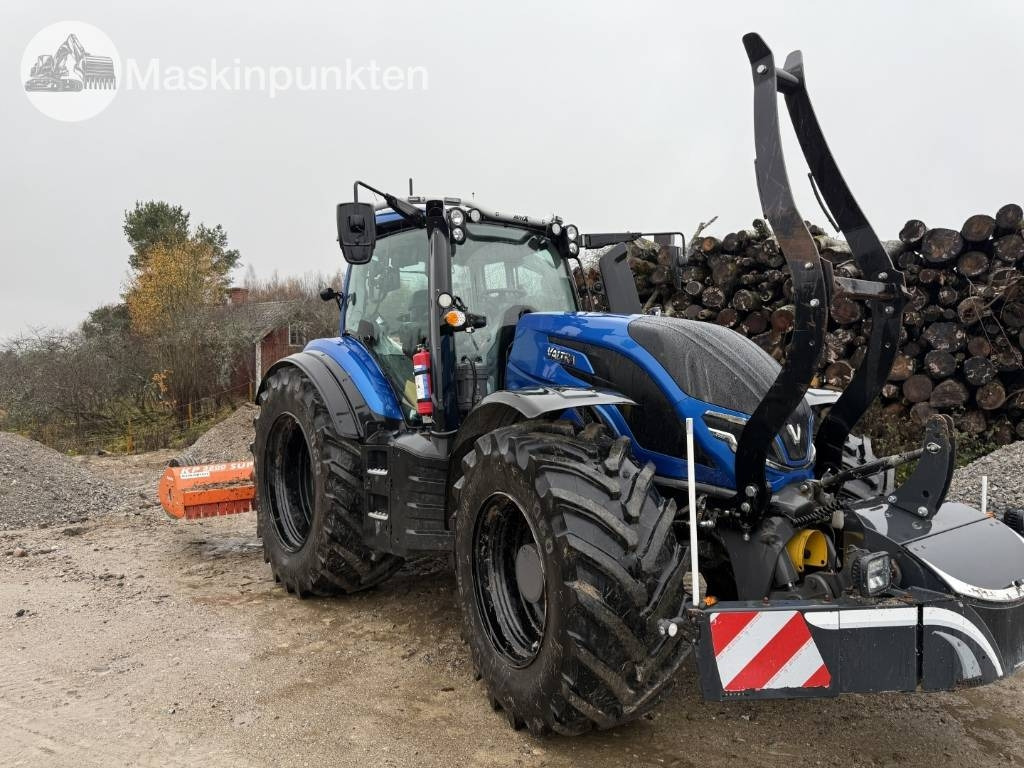 Valtra T 255 MED KRAN OCH AGGREGAT! - Trattore forestale: foto 1 Valtra T 255 MED KRAN OCH AGGREGAT! - Trattore forestale: foto 1