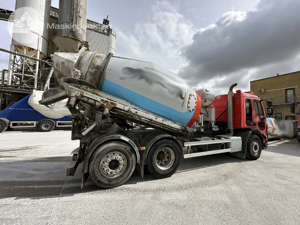 Volvo FE 320 - Autobetoniera: foto 2 Volvo FE 320 - Autobetoniera: foto 2