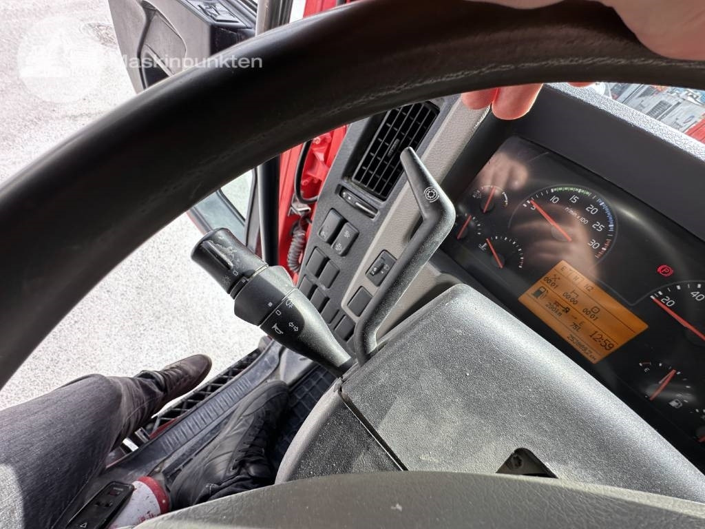 Autobetoniera Volvo FE 320: foto 26