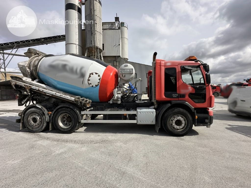 Volvo FE 320 - Autobetoniera: foto 1 Volvo FE 320 - Autobetoniera: foto 1