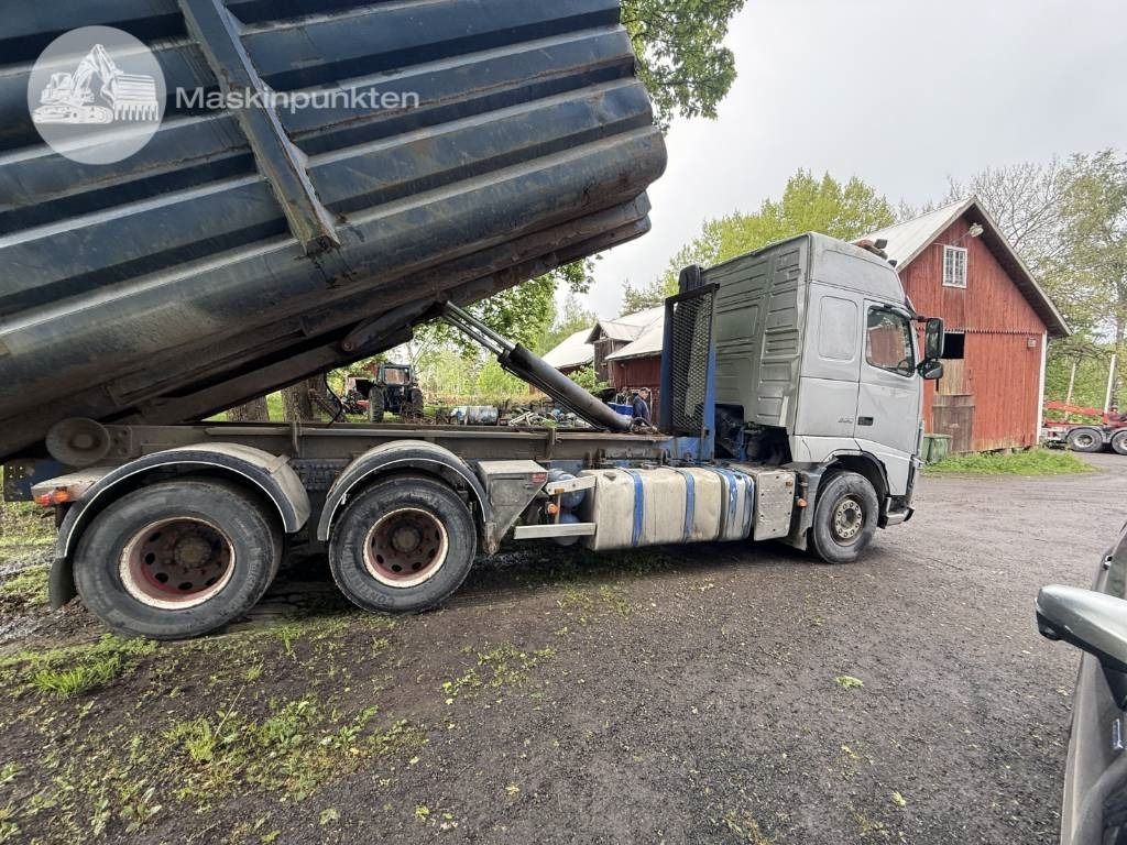 Volvo FH 16 660 - Autocarro scarrabile: foto 4 Volvo FH 16 660 - Autocarro scarrabile: foto 4