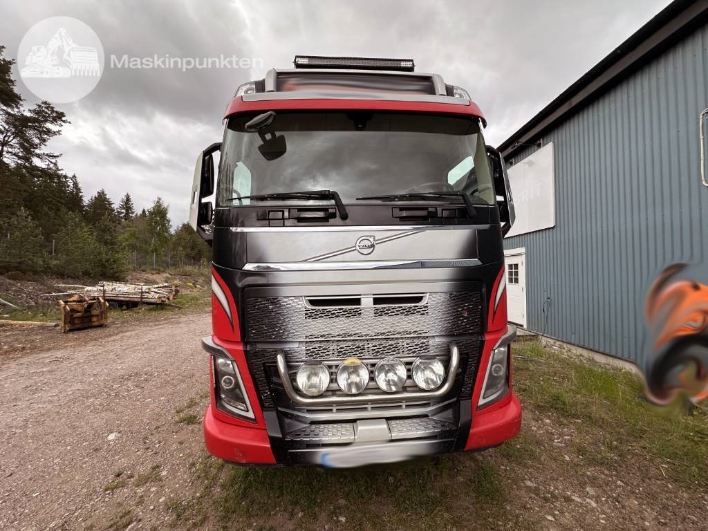 Volvo FH 16 750 - Camion trasporto legname: foto 3 Volvo FH 16 750 - Camion trasporto legname: foto 3
