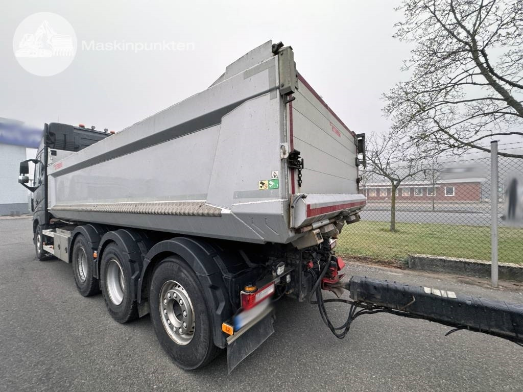 Volvo FH 16 750 - Autocarro ribaltabile: foto 2 Volvo FH 16 750 - Autocarro ribaltabile: foto 2