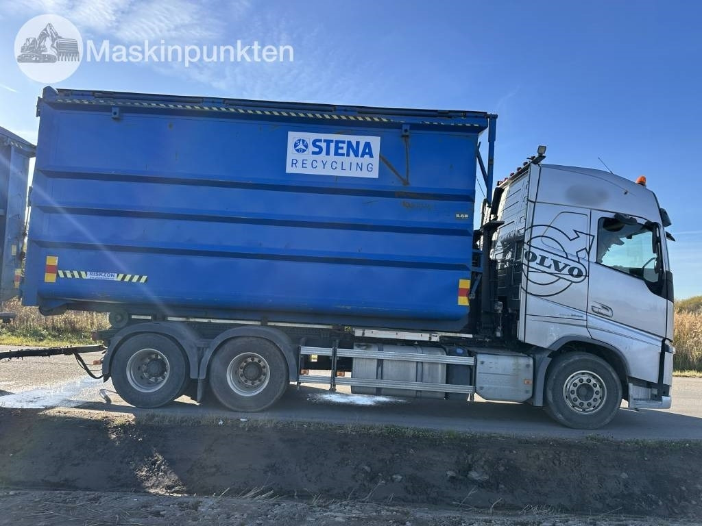 Volvo FH 6*2 - Autocarro scarrabile: foto 4 Volvo FH 6*2 - Autocarro scarrabile: foto 4