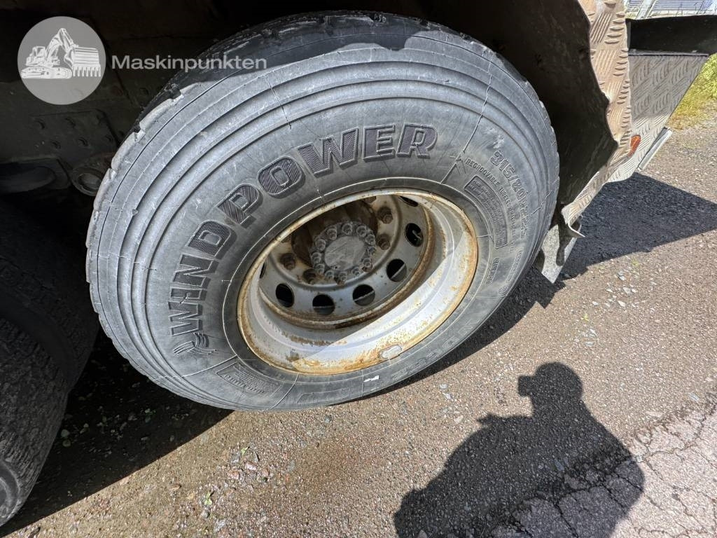 Camion con gru Volvo FM 12 340 Kranväxlare med flak: foto 14