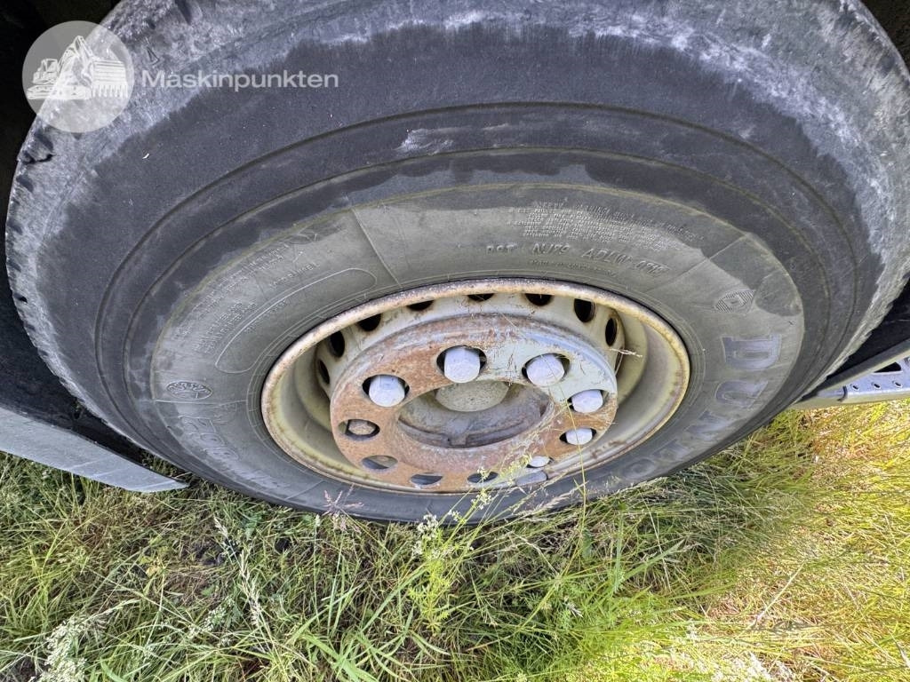 Camion con gru Volvo FM 12 340 Kranväxlare med flak: foto 25