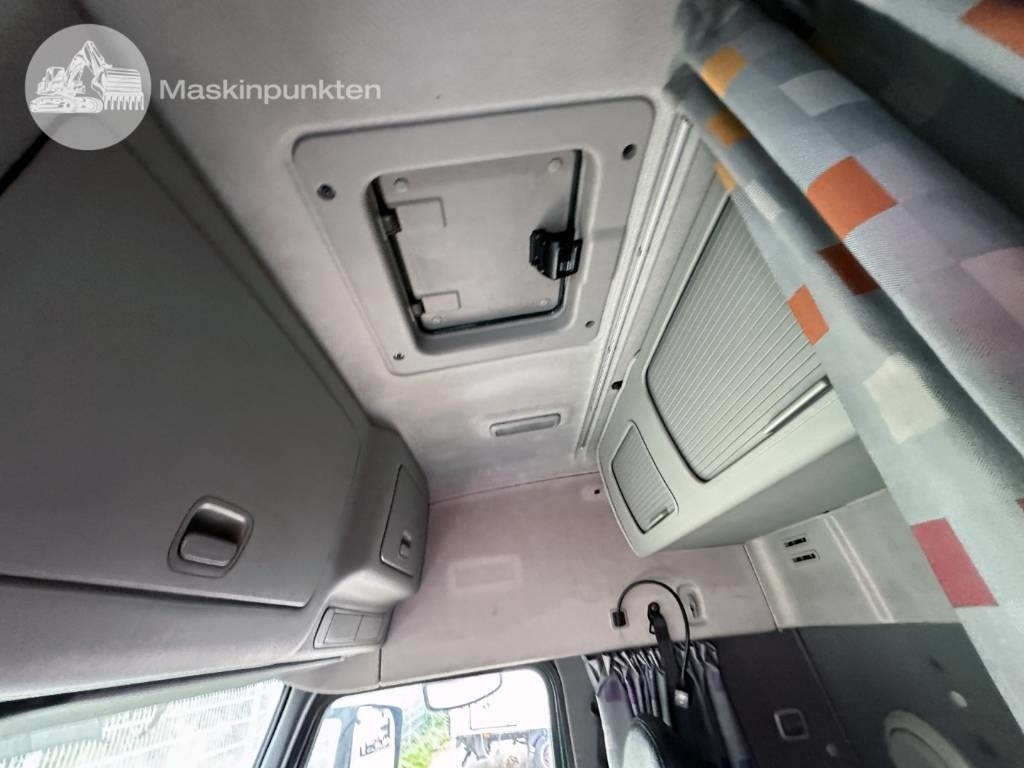 Autocarro furgonato Volvo FM 9 300: foto 20 Autocarro furgonato Volvo FM 9 300: foto 20