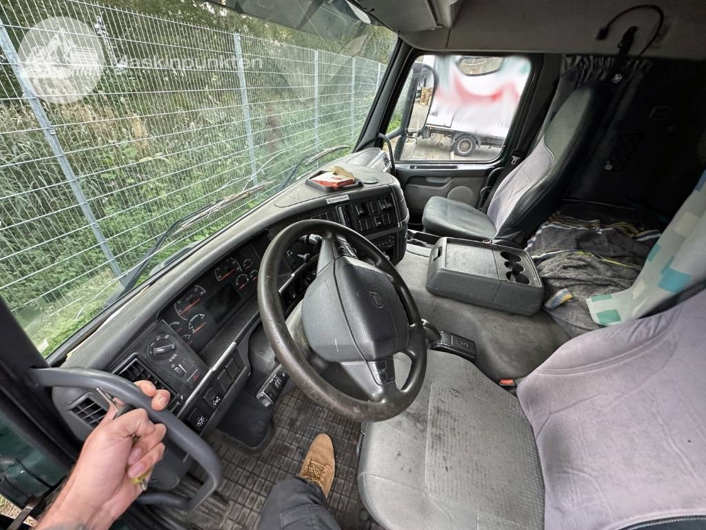 Autocarro furgonato Volvo FM 9 300: foto 16 Autocarro furgonato Volvo FM 9 300: foto 16