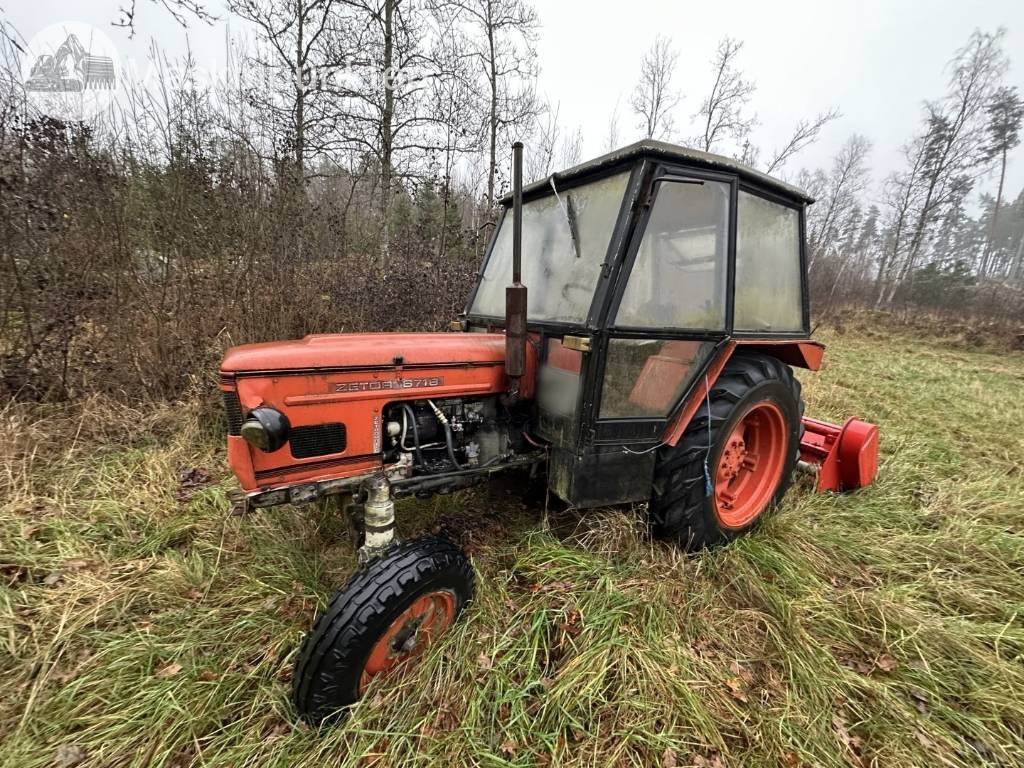 Zetor 6718 - Trattore: foto 1 Zetor 6718 - Trattore: foto 1