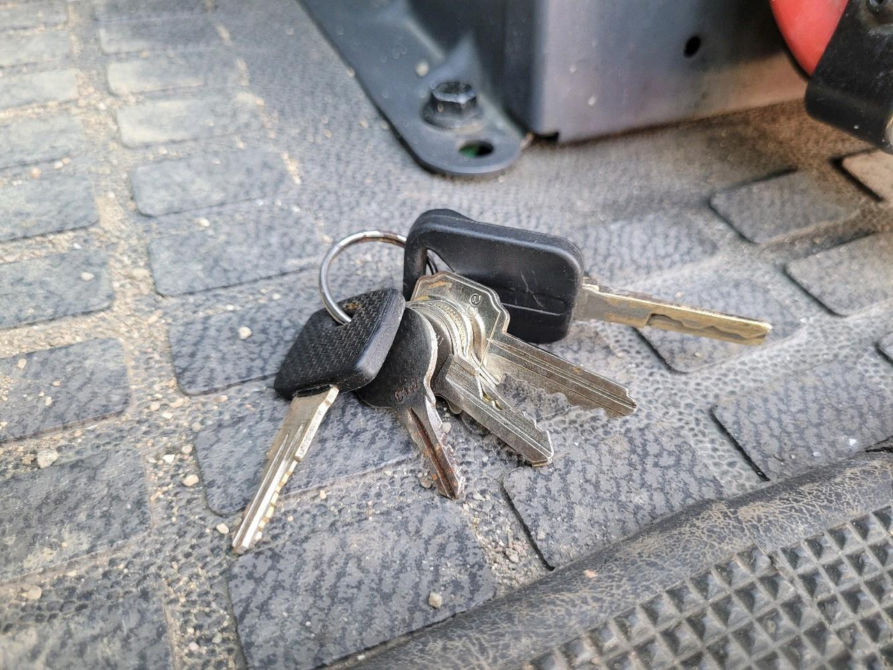 Autocarro portacontainer/ Caisse interchangeable VOLVO FH12 420 GLOBETROTTER: foto 17 Autocarro portacontainer/ Caisse interchangeable VOLVO FH12 420 GLOBETROTTER: foto 17