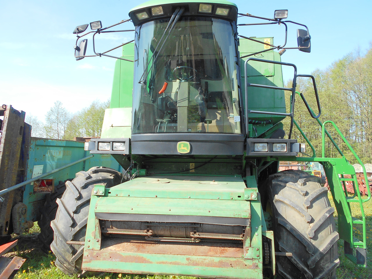 John Deere 1550 - Mietitrebbia: foto 1 John Deere 1550 - Mietitrebbia: foto 1