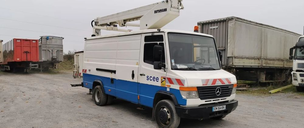 Mercedes-Benz VARIO 815D 17 M - Piattaforma autocarrata: foto 3 Mercedes-Benz VARIO 815D 17 M - Piattaforma autocarrata: foto 3