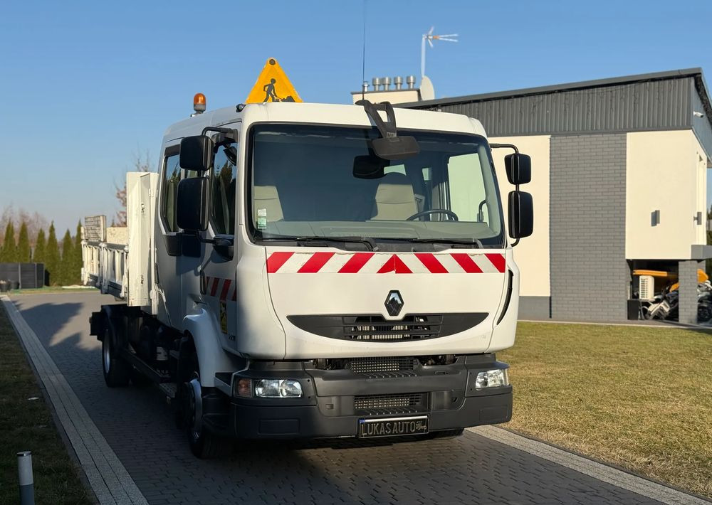 Renault MIDLUM 220 12 T WYWROTKA 6 MIEJSC - Autocarro ribaltabile: foto 4 Renault MIDLUM 220 12 T WYWROTKA 6 MIEJSC - Autocarro ribaltabile: foto 4