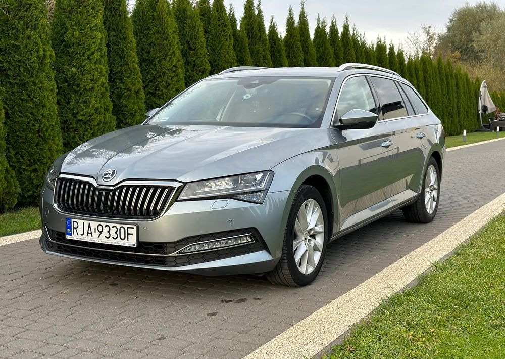 Skoda Superb 2.0 TDI SCR Style DSG - Station wagon: foto 1 Skoda Superb 2.0 TDI SCR Style DSG - Station wagon: foto 1
