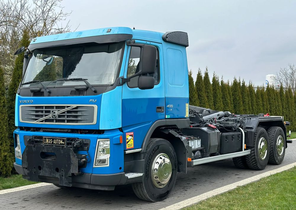 Volvo FM 400 HAKOWIEC 6X4 - Autocarro scarrabile: foto 1 Volvo FM 400 HAKOWIEC 6X4 - Autocarro scarrabile: foto 1