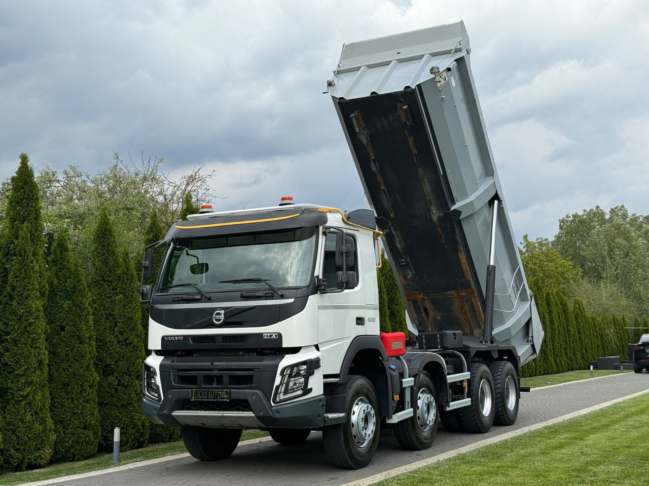 Volvo FMX 500 8X4 RETARDER - Autocarro ribaltabile: foto 1 Volvo FMX 500 8X4 RETARDER - Autocarro ribaltabile: foto 1