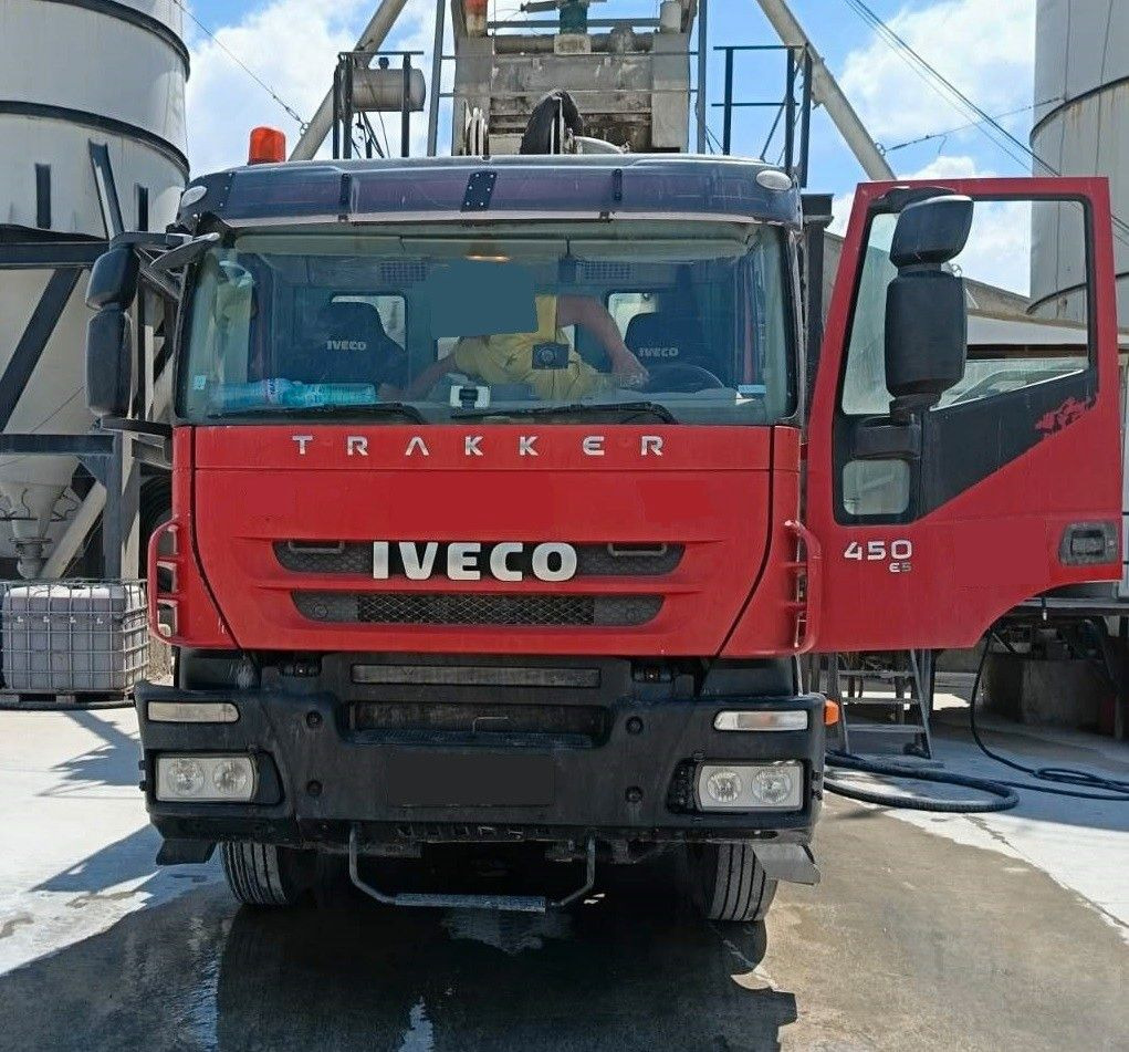 Iveco TRAKKER 450 COIME 35 - Pompa autocarrata: foto 2 Iveco TRAKKER 450 COIME 35 - Pompa autocarrata: foto 2