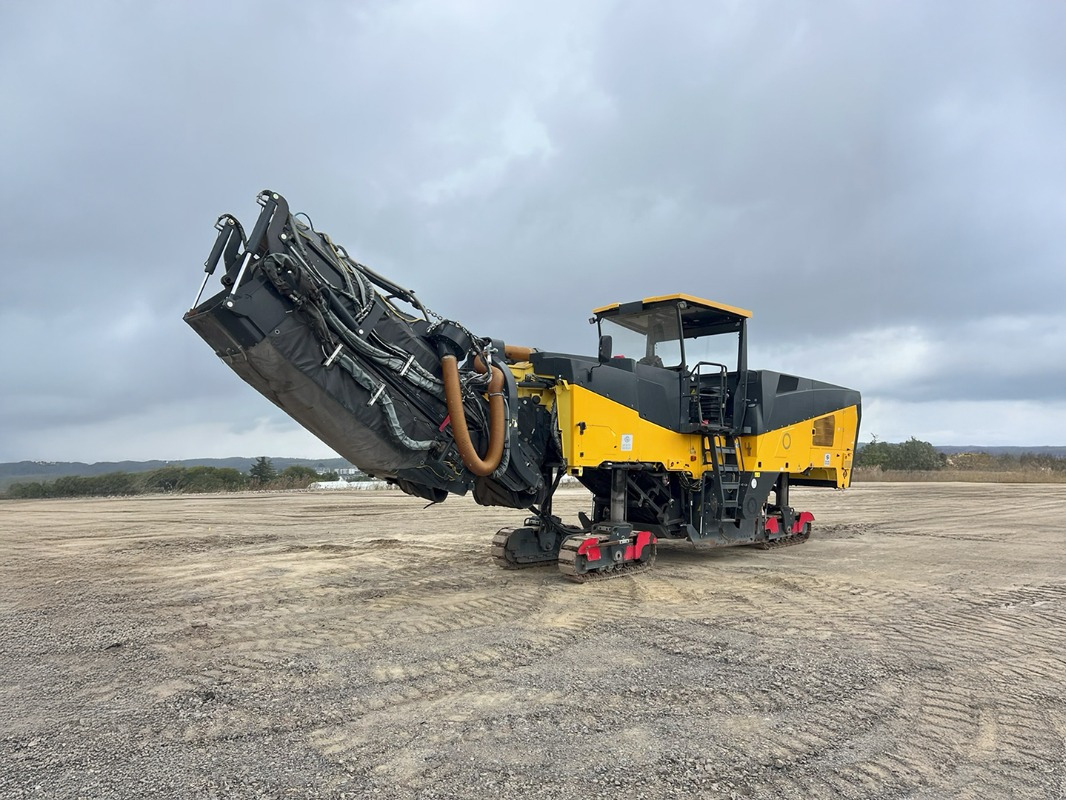 BOMAG DE BM 2200/75 Stage IV/Tier 4f - Fresa a freddo: foto 1 BOMAG DE BM 2200/75 Stage IV/Tier 4f - Fresa a freddo: foto 1