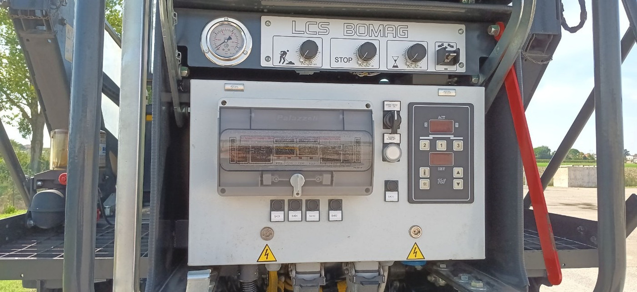 BOMAG IT BF 300 C-2 S340-2 TV Stage V/Tier 4f - Finitrice: foto 5 BOMAG IT BF 300 C-2 S340-2 TV Stage V/Tier 4f - Finitrice: foto 5