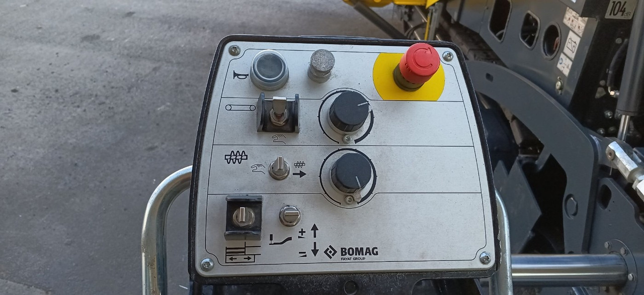 BOMAG IT BF 300 C-2 S340-2 TV Stage V/Tier 4f - Finitrice: foto 4 BOMAG IT BF 300 C-2 S340-2 TV Stage V/Tier 4f - Finitrice: foto 4