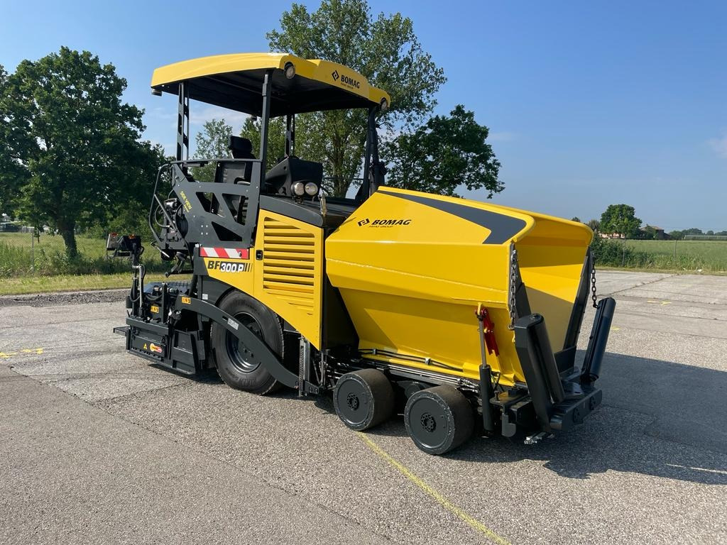 BOMAG IT BF 300 P S340-2 TV Stage IIIa/Tier 3 - Finitrice: foto 4 BOMAG IT BF 300 P S340-2 TV Stage IIIa/Tier 3 - Finitrice: foto 4