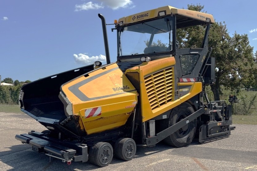 BOMAG IT BF 600 P-2 S500  Stage IV/Tier 4f - Finitrice: foto 1 BOMAG IT BF 600 P-2 S500  Stage IV/Tier 4f - Finitrice: foto 1