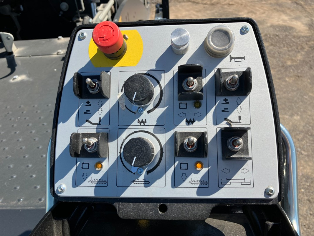 Finitrice nuovo BOMAG IT BF 800 C S600 Stage IIIa/Tier 3: foto 20 Finitrice nuovo BOMAG IT BF 800 C S600 Stage IIIa/Tier 3: foto 20