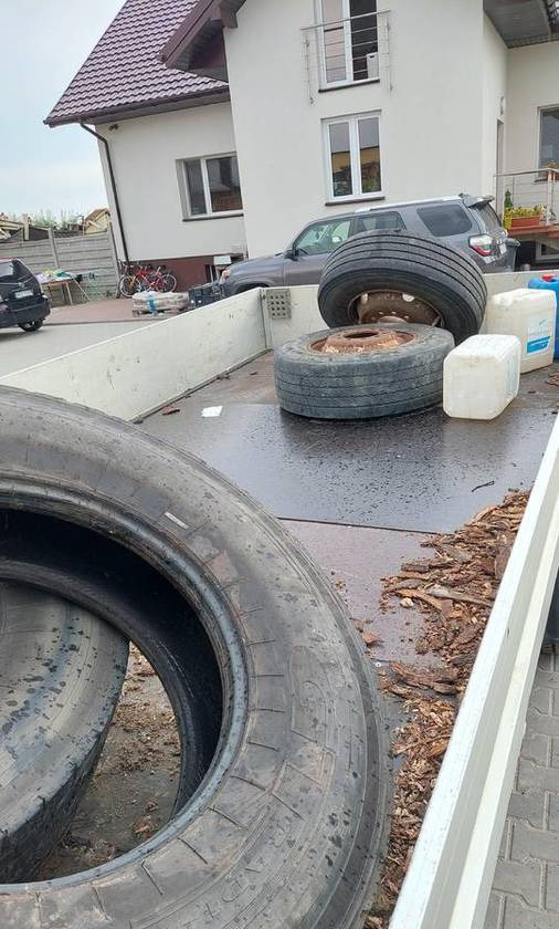 Furgone con cassone fisso Iveco Daily 65C17 silnik 3.0 skrzynia automat: foto 9