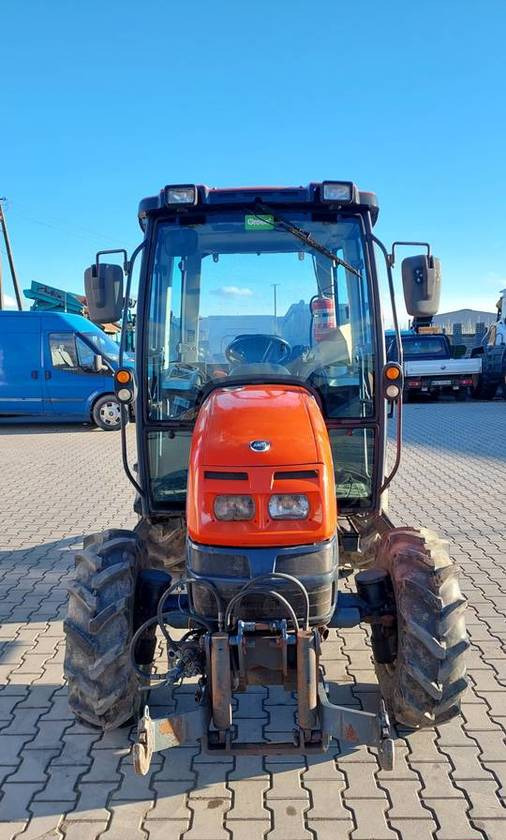 Kioti EX50 HST 50KM klimatyzacja przedni TUZ - Trattore: foto 3 Kioti EX50 HST 50KM klimatyzacja przedni TUZ - Trattore: foto 3