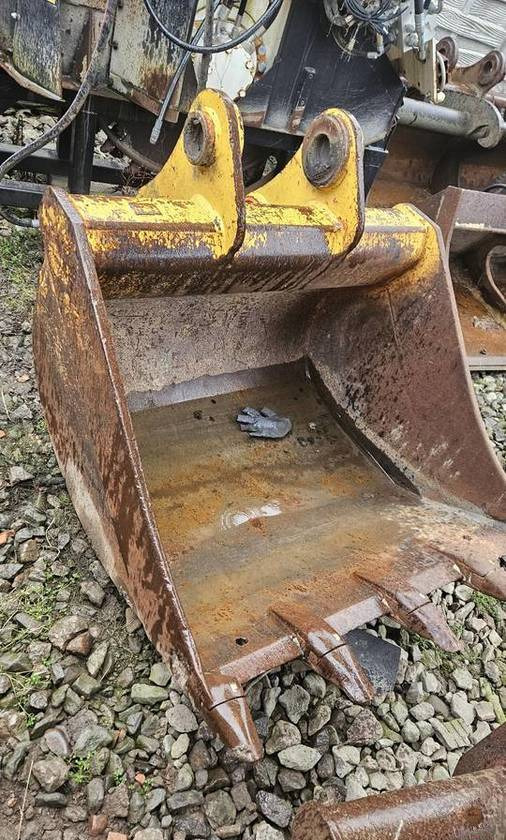 Łyżka do koparki New Holland sworznie 80 mm - Benna per Macchina da cantiere: foto 1 Łyżka do koparki New Holland sworznie 80 mm - Benna per Macchina da cantiere: foto 1