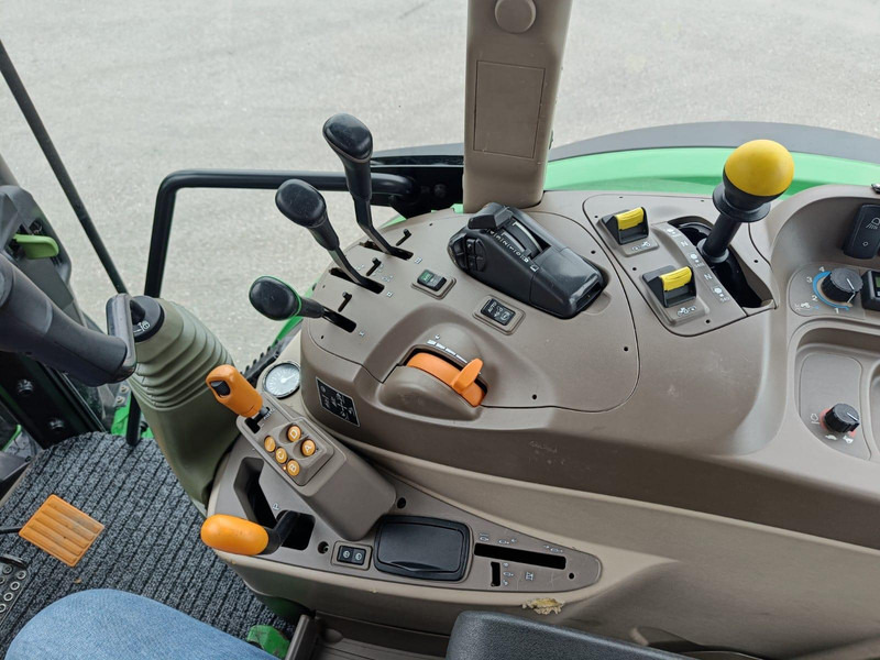 Trattore John Deere 6115 RC: foto 15