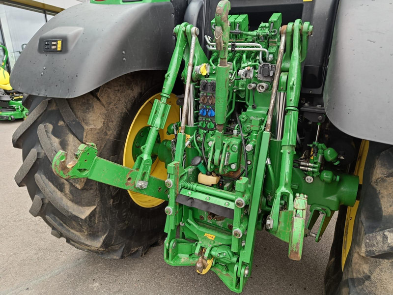 Trattore John Deere 6215R: foto 9