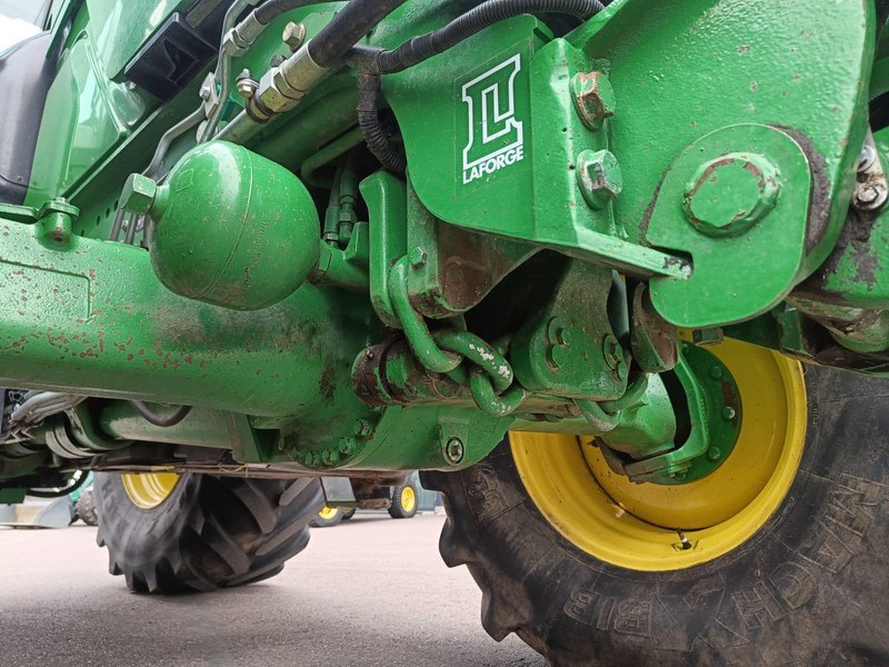 Trattore John Deere 6215R: foto 11