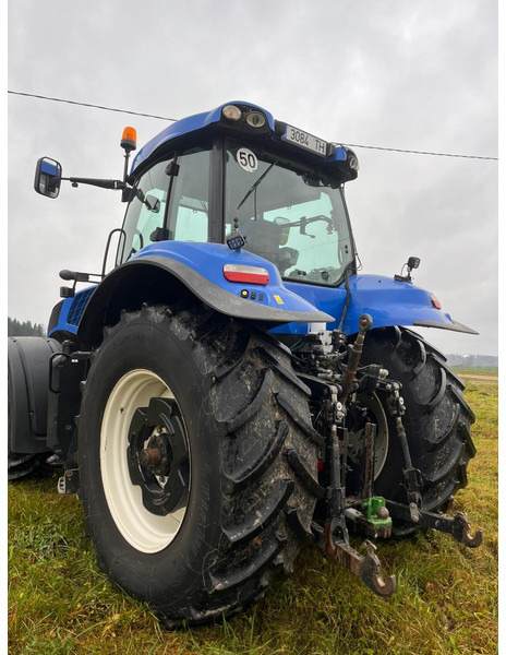 New Holland T8.330 - Trattore: foto 5 New Holland T8.330 - Trattore: foto 5