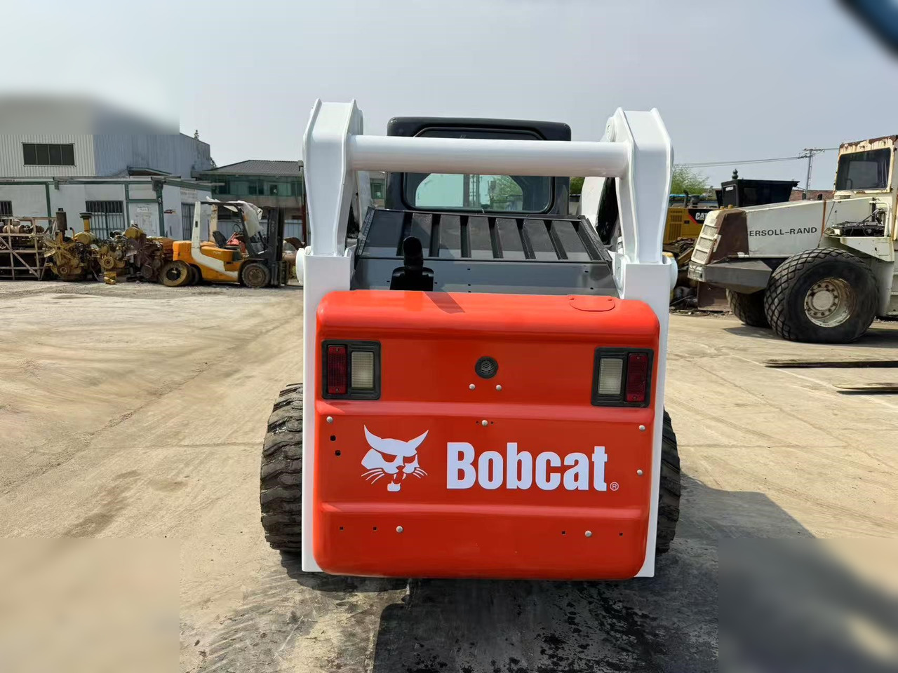BOBCAT S300 - Minipala: foto 5 BOBCAT S300 - Minipala: foto 5