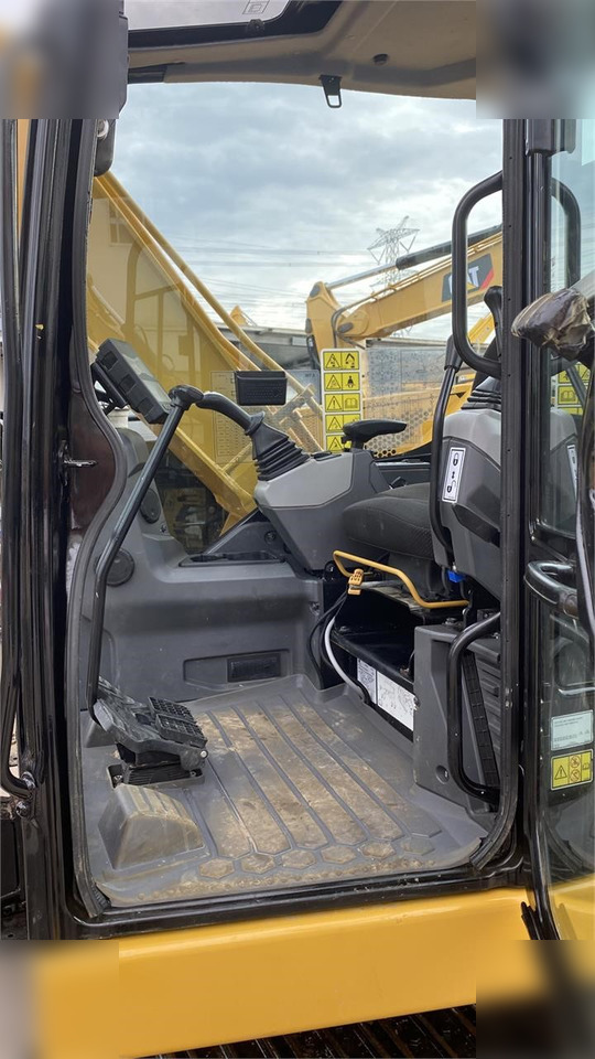 Escavatore cingolato CATERPILLAR 307.5: foto 6
