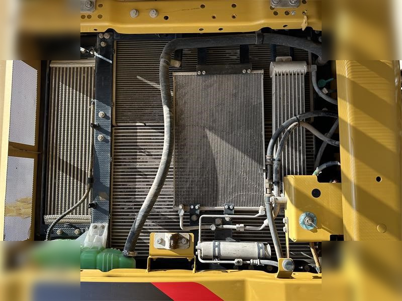 CATERPILLAR 320 - Escavatore cingolato: foto 5 CATERPILLAR 320 - Escavatore cingolato: foto 5